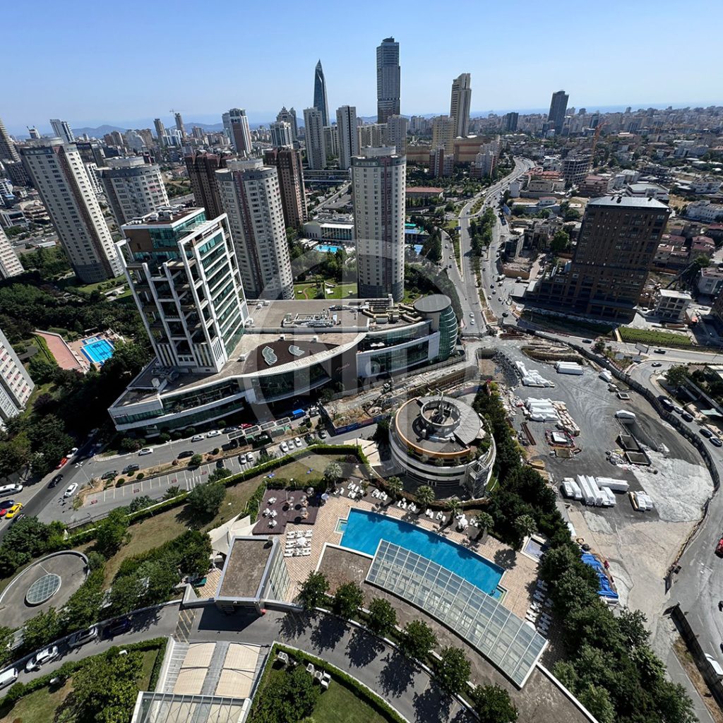 Ataşehir Andromeda’da Deniz Manzaralı Satılık 1+1 Daire