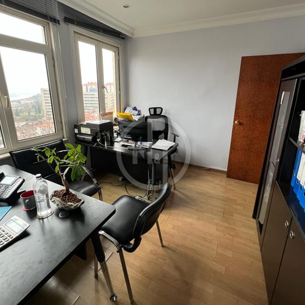 Balmumcu’da Boğaz Manzaralı 3+1 Satılık Daire